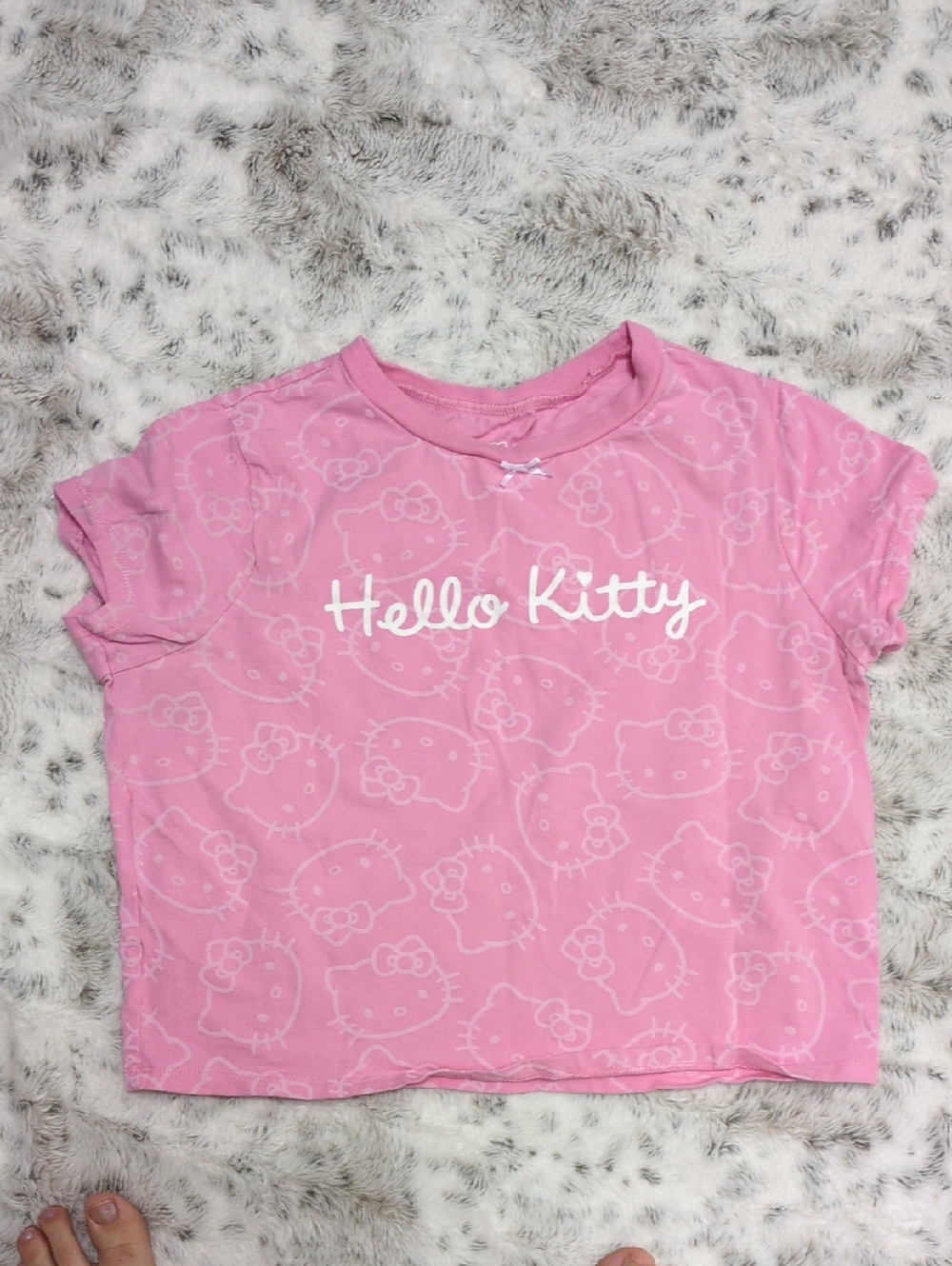 $5 MOVING SALE! Hello Kitty Pink Short Sleeve Graphic Tee